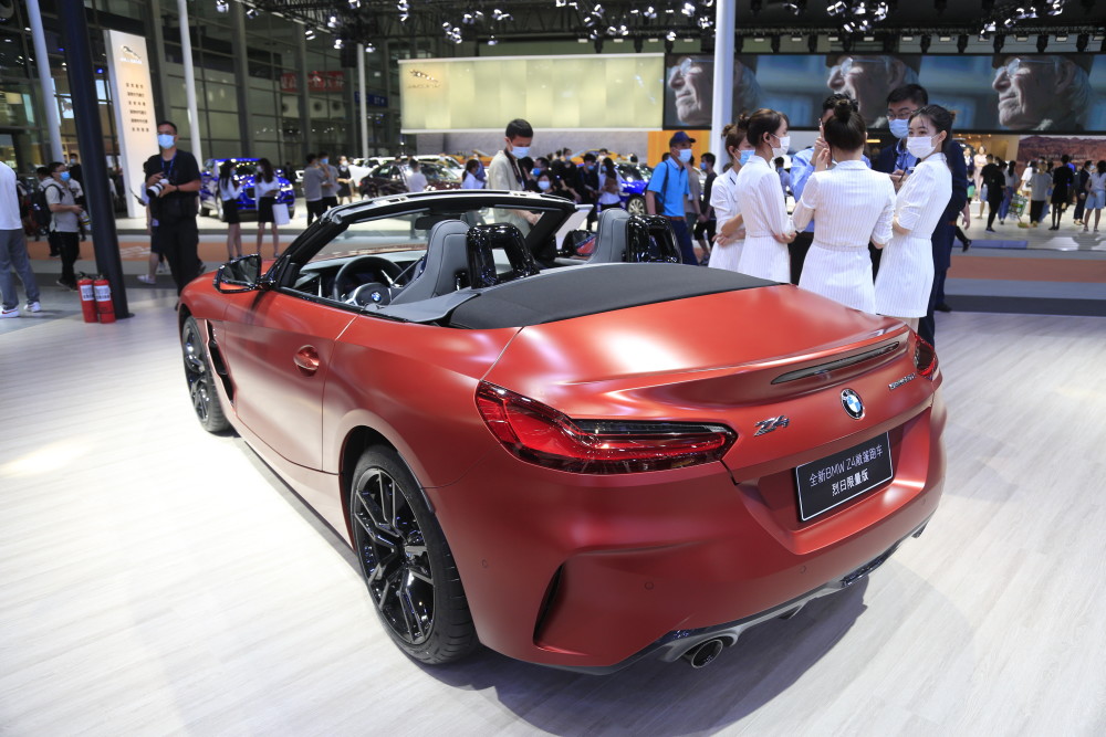 全新bmwz4敞篷跑车烈日限量版粤港澳大湾区车展实拍
