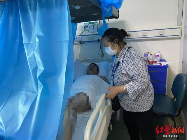 房东悄悄往租客账户打了10万元 背后原因让人泪目