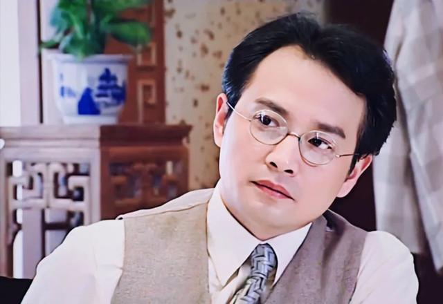 幸福的丁宝明:幼时患病致左腿残疾,弟弟丁志诚照顾她30年无怨言