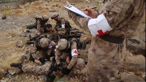 官宣海军陆战队换装穿上星空迷彩的海军战士太帅气了