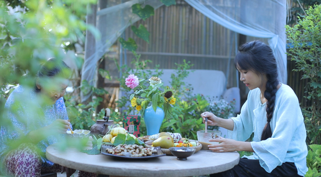 李子柒:烹饪虽繁必不敢省人工,梦想虽远必不敢减匠力