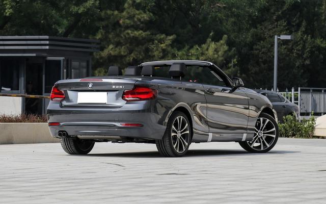 撩妹兜风不用大代价盘点30万左右的敞篷车年轻人最爱