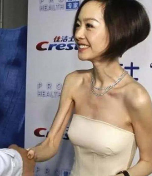 也非常的高,她主持的《鲁豫有约》这档节目,也曾邀请过很多的大牌明星