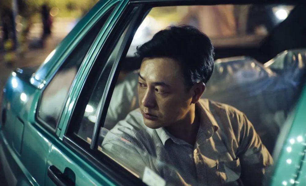 片酬|周冬雨片酬1个亿，林允都有4000万？不红的他自费20万才能演！