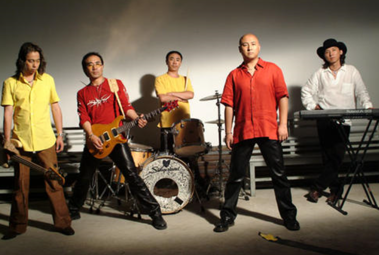 曾经非常红;但主唱离开后就开始人气不在 一落千丈的6支华语乐队