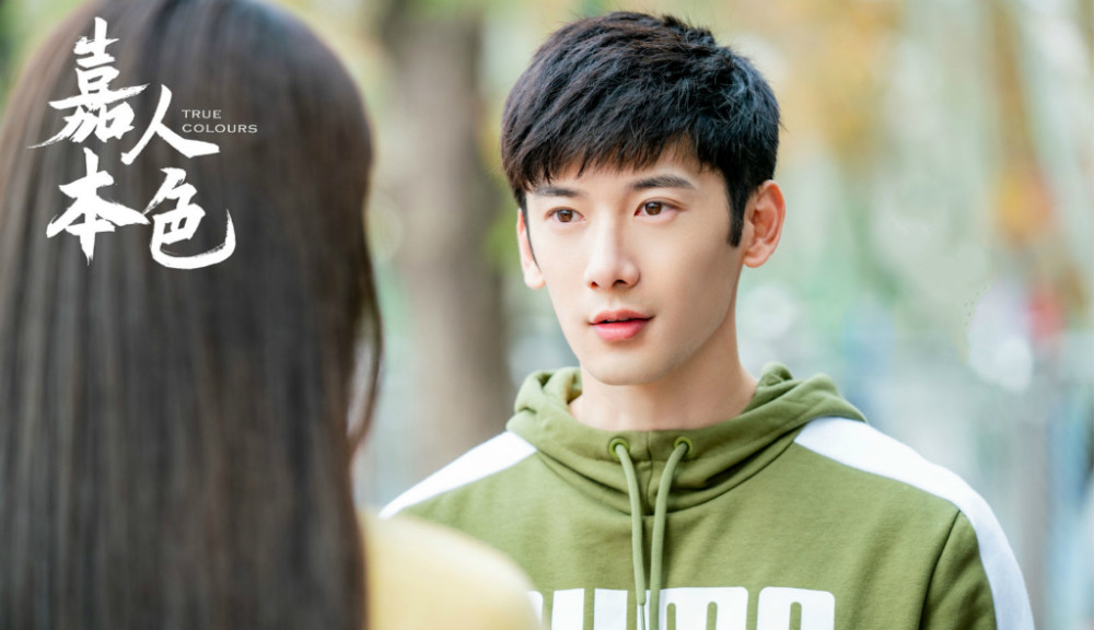 嘉人本色朋友之间要相互帮助激励前进