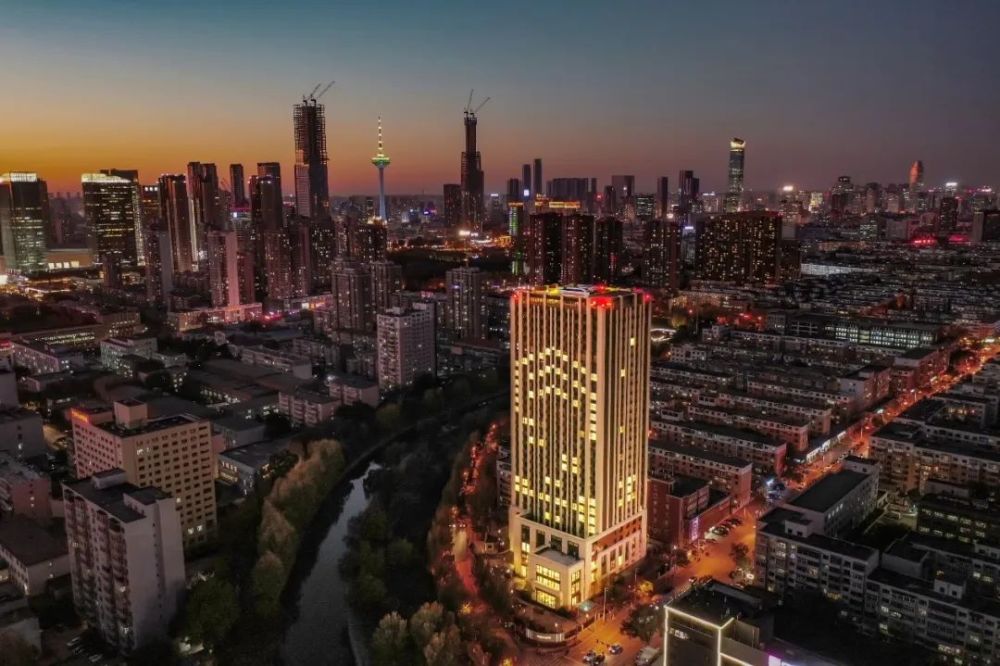 华润置地首个城市中心大型高端养老社区——润馨汇盛大入住,开启东北