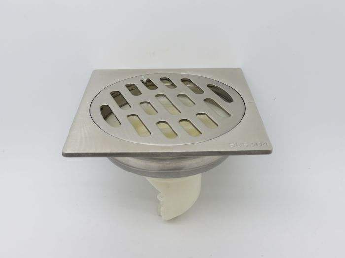 很多人在卫生间装这种地漏,听完装修师傅的话,后悔我家装早了!