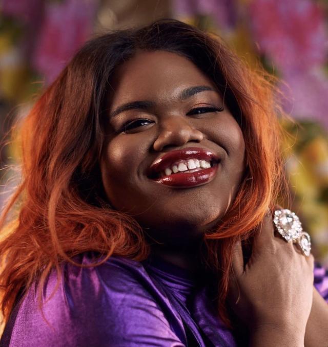 她被骂"黑胖丑"!却被ck官宣成新任模特,xxl号身材却颠覆审美