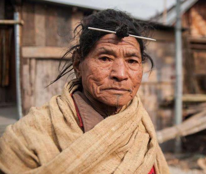 天生丽质的阿帕塔尼族女人早先为何要扮丑原因很简单