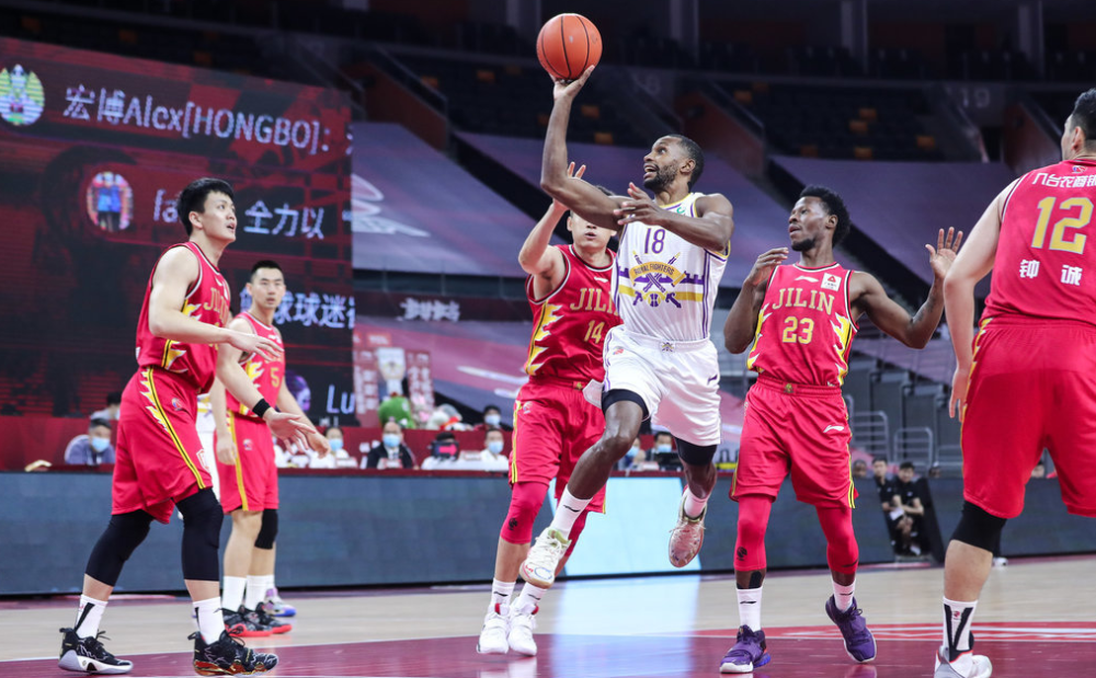 cba下赛季或启用全华班政策|超半数车队采用“全华班” 安全是重中之重