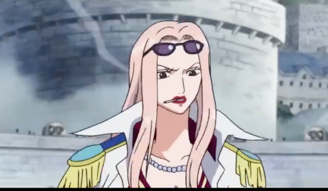 海贼王漫画中的漂亮女海军 你懂的