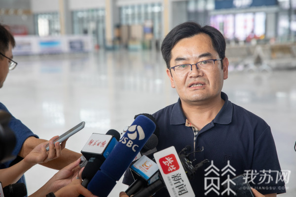 (徐勤)太仓,张家港,常熟是上海的"邻居",开车到达上海也仅需半小时.