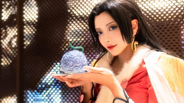 知名coser枣糕从男人装到女神团这是要准备出道了吗