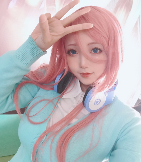 知名coser枣糕从男人装到女神团,这是要准备出道了吗?_腾讯新闻