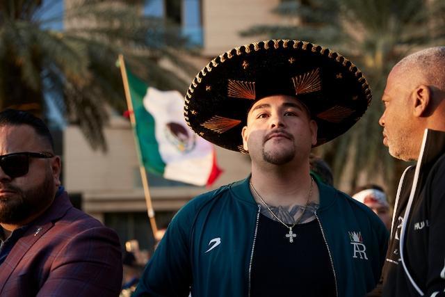 前世界拳王小鲁伊兹放言:现在的我可以击败任何人