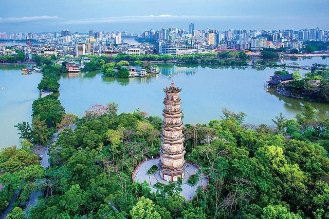 惠州各县区gdp排名_2020年广东各市七普人口和人均GDP,深圳十年暴涨超700万人
