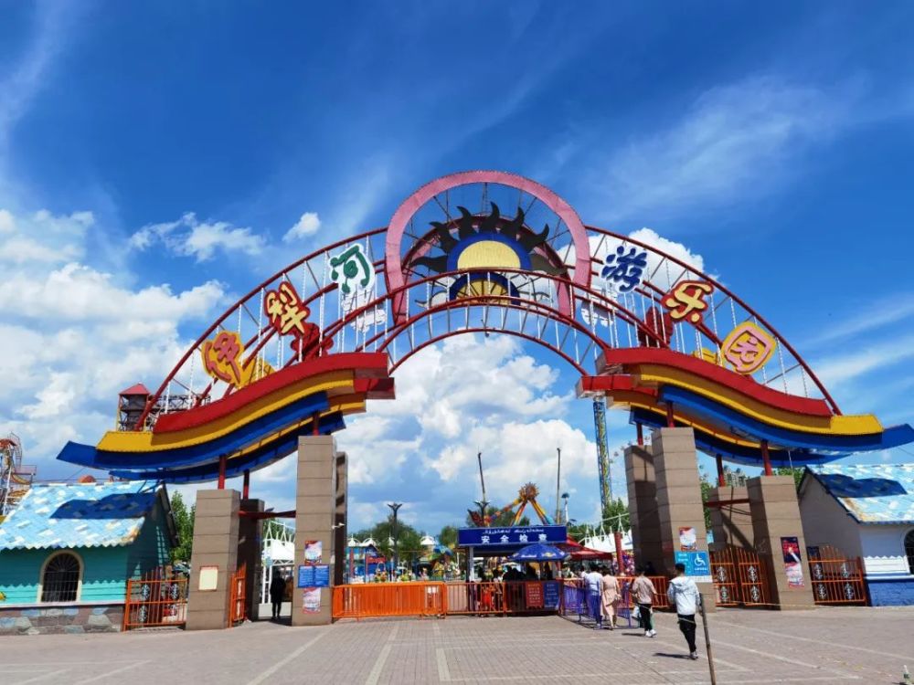 图组:伊犁河南岸_腾讯新闻