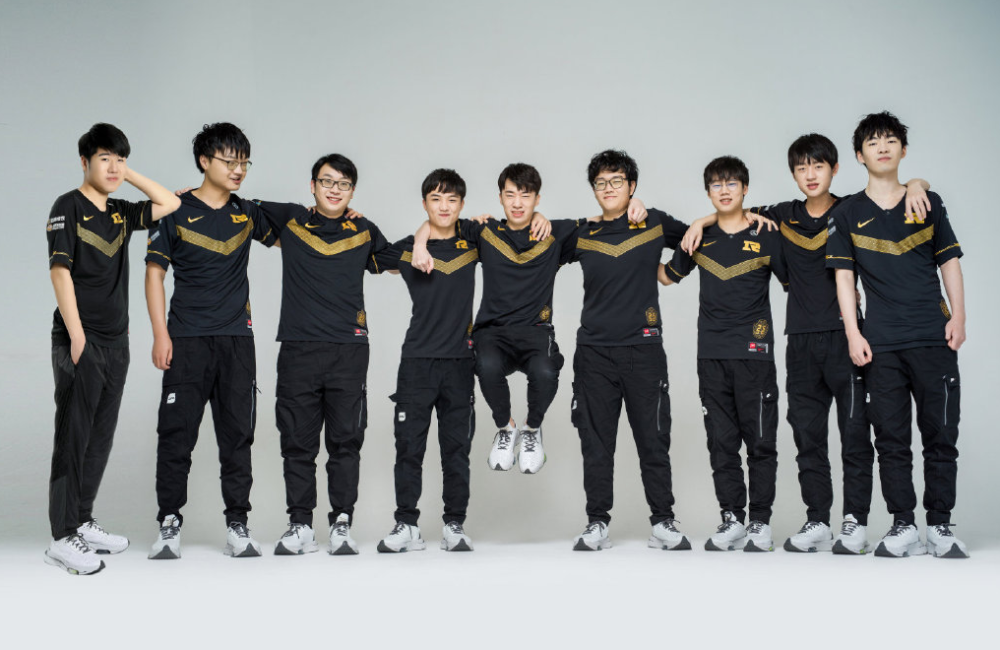 电竞即时比分网｜WE对战JDG分析：强行四保一，AD开始乱送输掉比赛