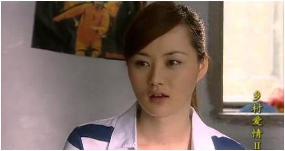 《乡爱》赵兰妮长大了,气质颇有baby神韵,"爸爸"住