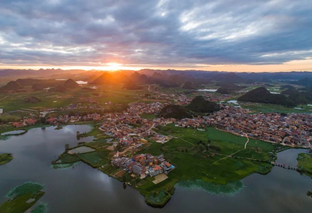 发现最美铁路云桂脱贫风景线之旅我们今天出发了