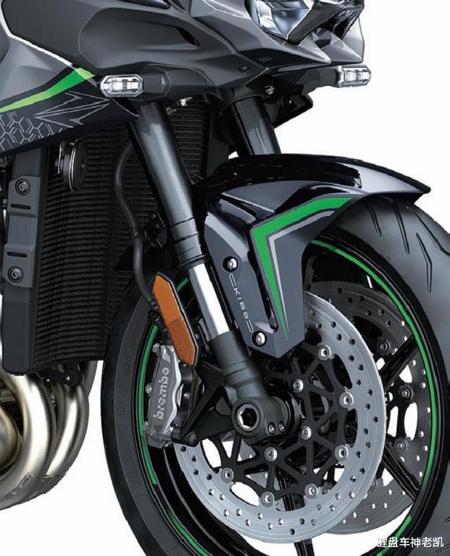 首款机械增压街车川崎z h2国内上市,售价23.9w,保持200匹马力