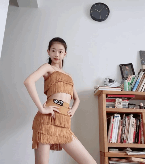 镜头感vs时髦度,谁是你心中的最佳代言人?