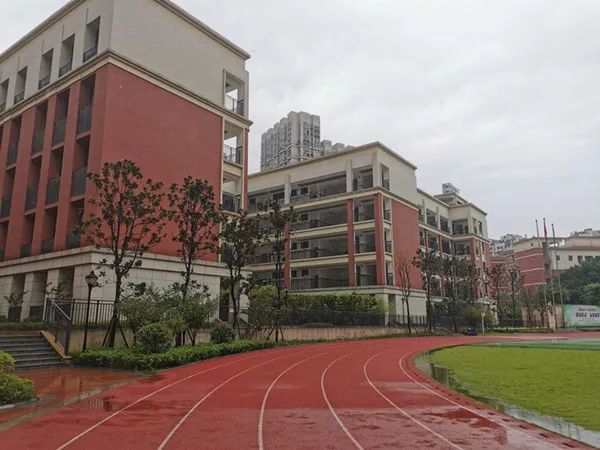 重庆市65中学图片