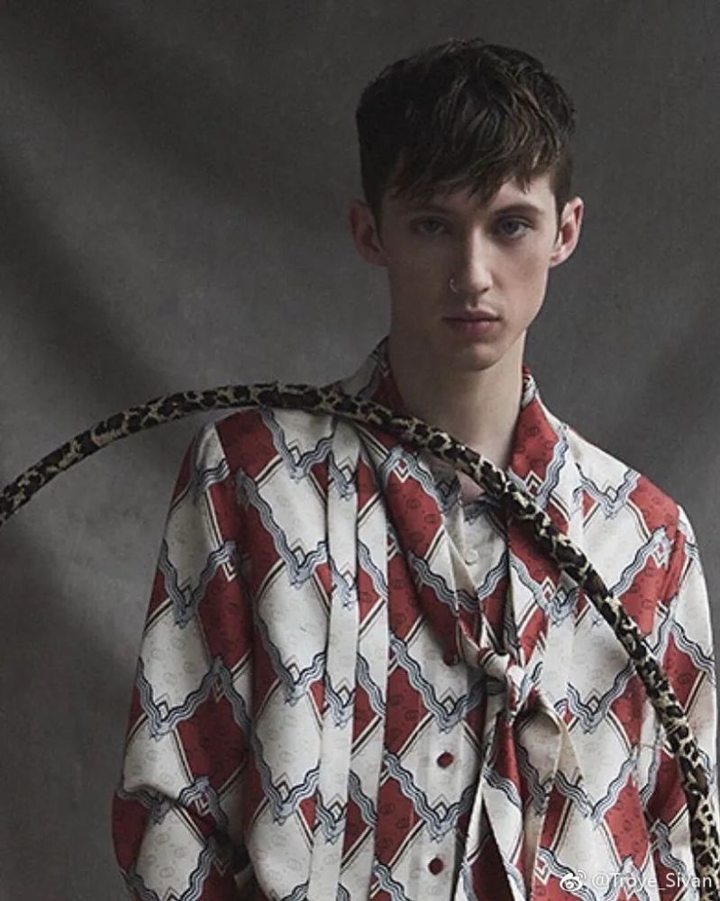 戳爷troye sivan:没有什么能阻挡艺术,就是疫情也不能!