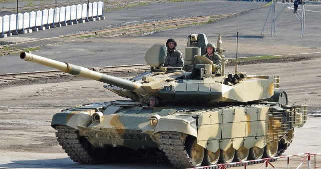 埃及购买五百辆t-90ms,这款俄制坦克有何过人之处?