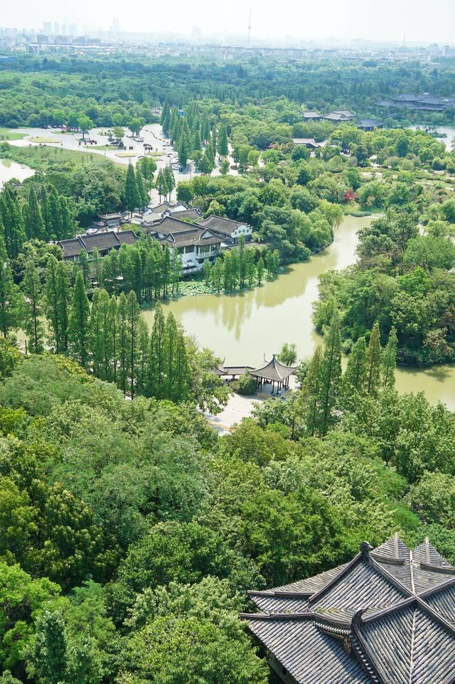 扬州城2500年的历史,古称广陵,江都,淮扬,历史上一直是最繁华的城市之