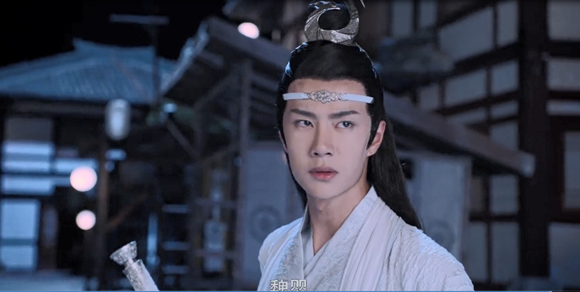 陈情令:蓝湛第一次出场时,你注意到身后的琴了吗?竟然是这样!