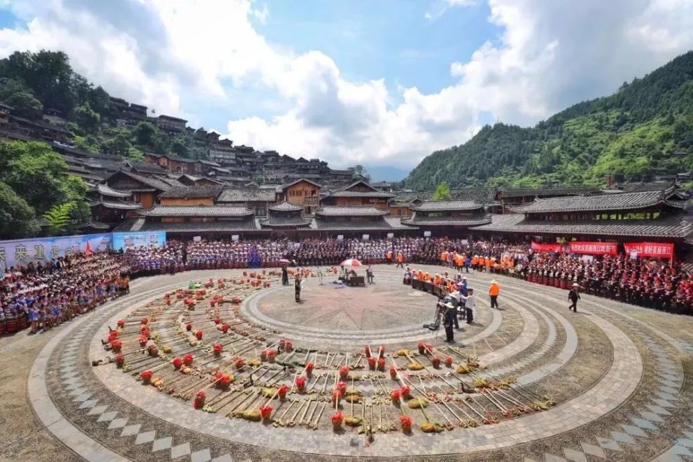 贵州黔行西江千户苗寨官宣7月11日过吃新节一起邀约来过节了