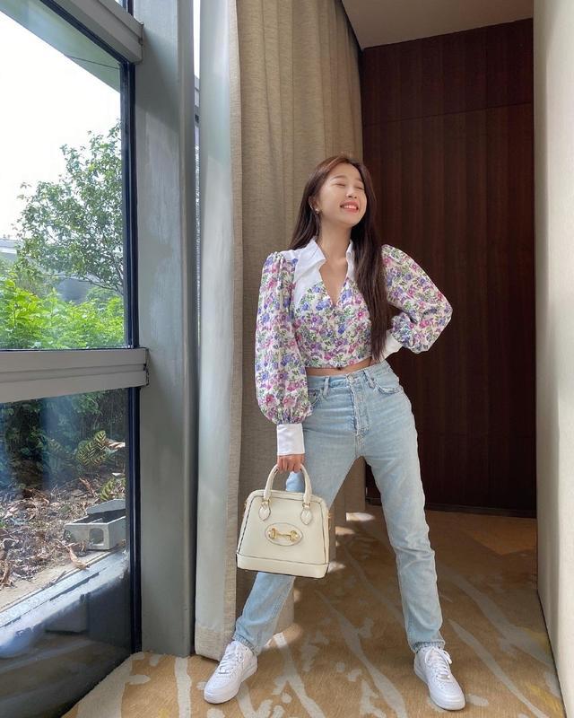 小号|虞书欣购物接受免单，被网友吐槽行为太low后，宣布小号停更上热搜