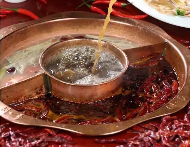 不懂重庆火锅的 麻辣鲜香厚 的用料比例关系 就别妄称是大师 腾讯新闻