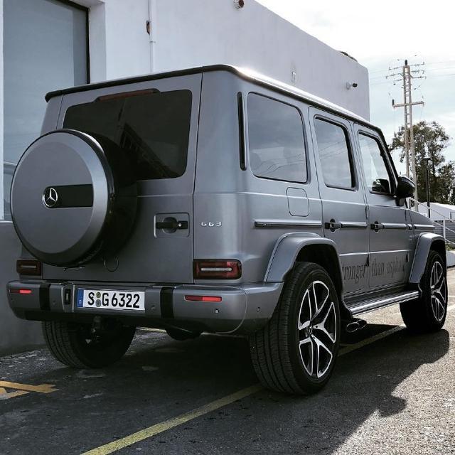 奔驰大g高清大图