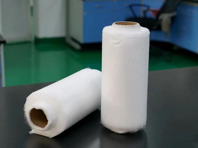 及体系现状国外没有专门针对熔喷布的产品标准,考虑到熔喷布用途广