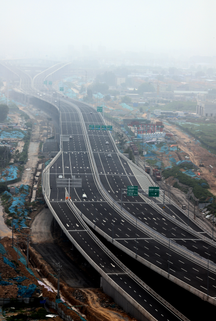 得劲郑州四环高架主线试通车