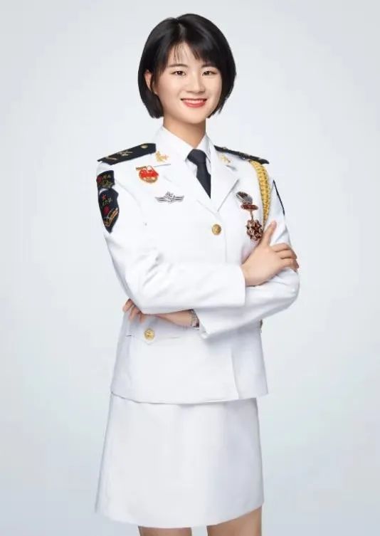 永春一都女兵肖争妍绽放在西沙群岛上的铿锵玫瑰