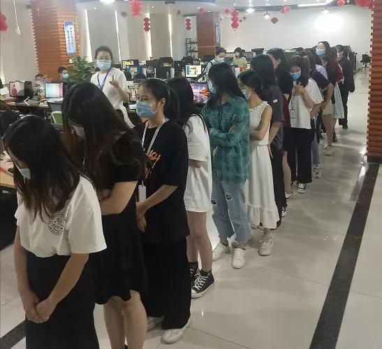 多名女性上當!特大電信詐騙團伙被搗毀