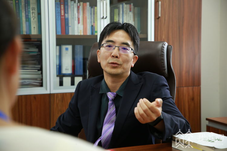 李康华让教育回归人的价值