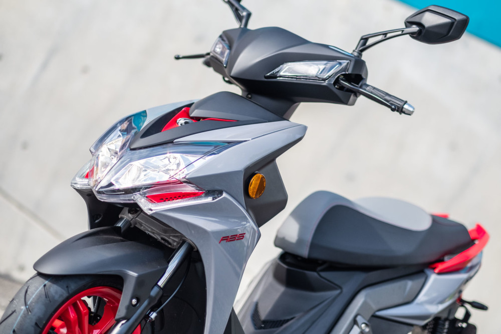 不引进可惜了光阳最漂亮的小踏板racings150