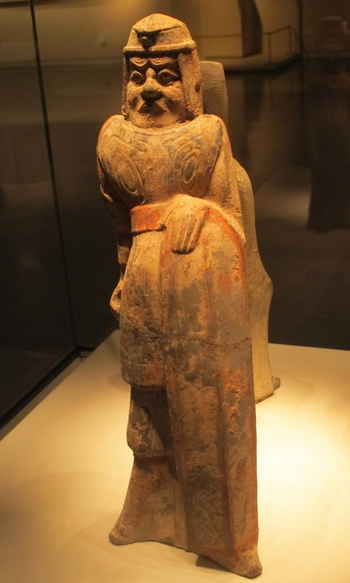 国博北魏冲角盔陶俑