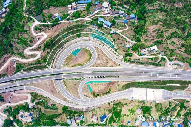 岩段(简称昭乐高速)云南昭通至四川乐山高速公路滇东北又添出省大通道