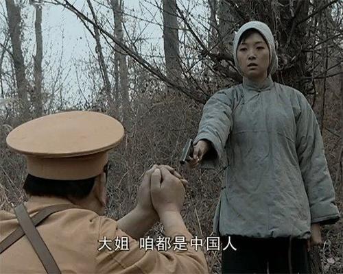 亮剑:同样是单挑,和尚打日军,秀琴打汉奸,你看段鹏一脚踹了谁?