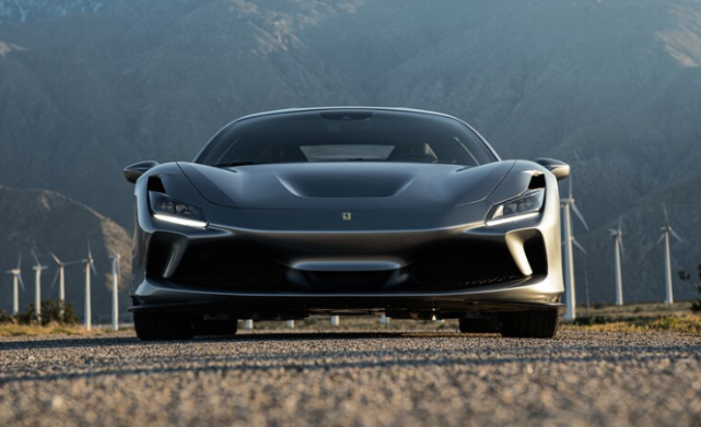 极致的行驶机器公路试驾法拉利f8tributo