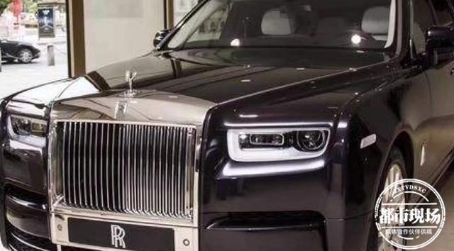 只要1/3的价格,就可以买到一辆市值约900万元的加长版劳斯莱斯轿车