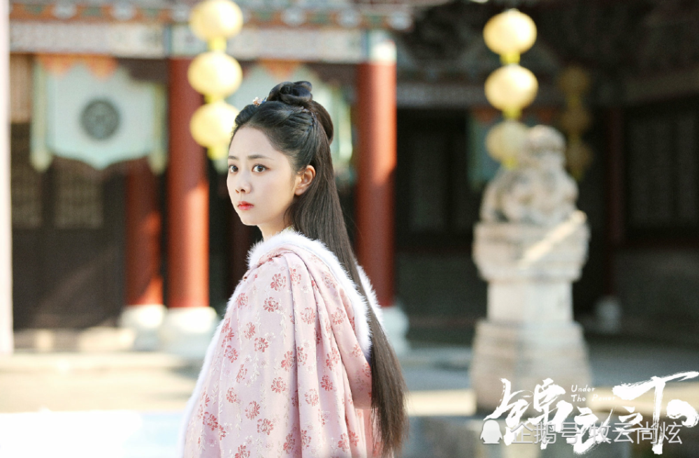 锦心似玉》官宣来袭，谭松韵搭档钟汉良，观众：没任嘉伦帅！_腾讯新闻
