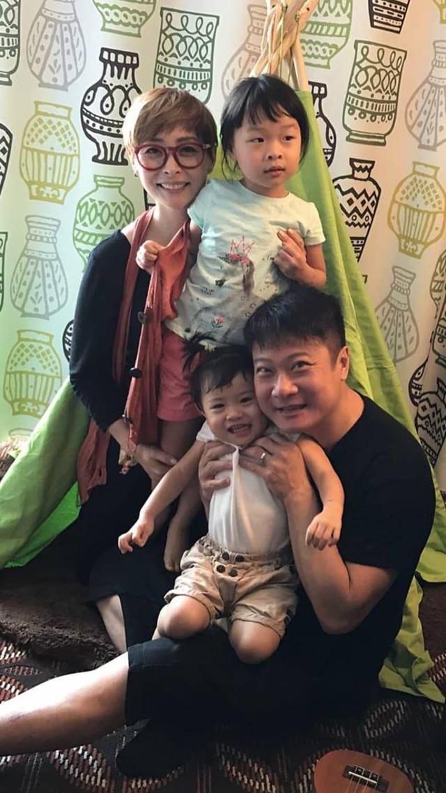 生日快乐汤盈盈45岁生日一家共聚自言想要三胎为拍戏一拖再拖