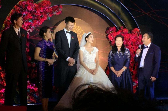 和张常宁是亲兄妹,妻子曾是花样体操选手|中国男排|张常宁|张晨|体操